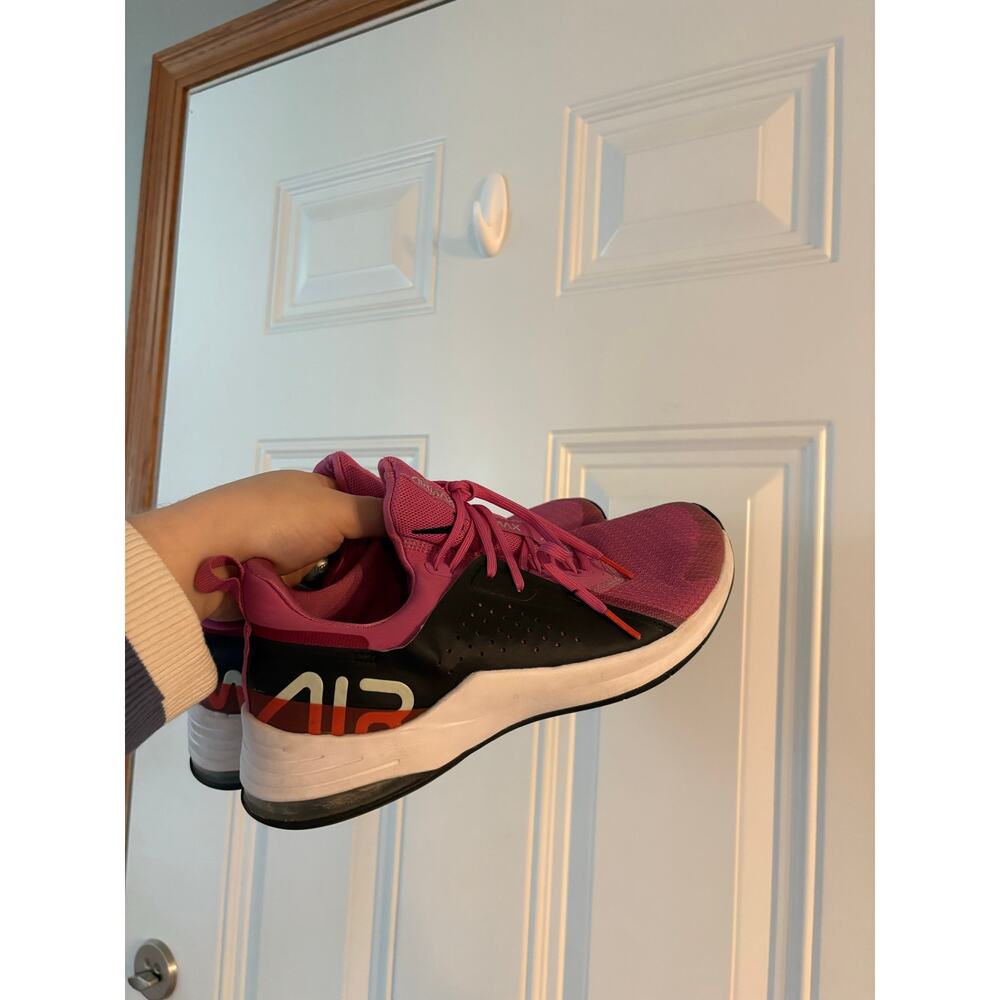 Nike Women’s Air Max Bella TR 3 'Cosmic Fuchsia' Size 10